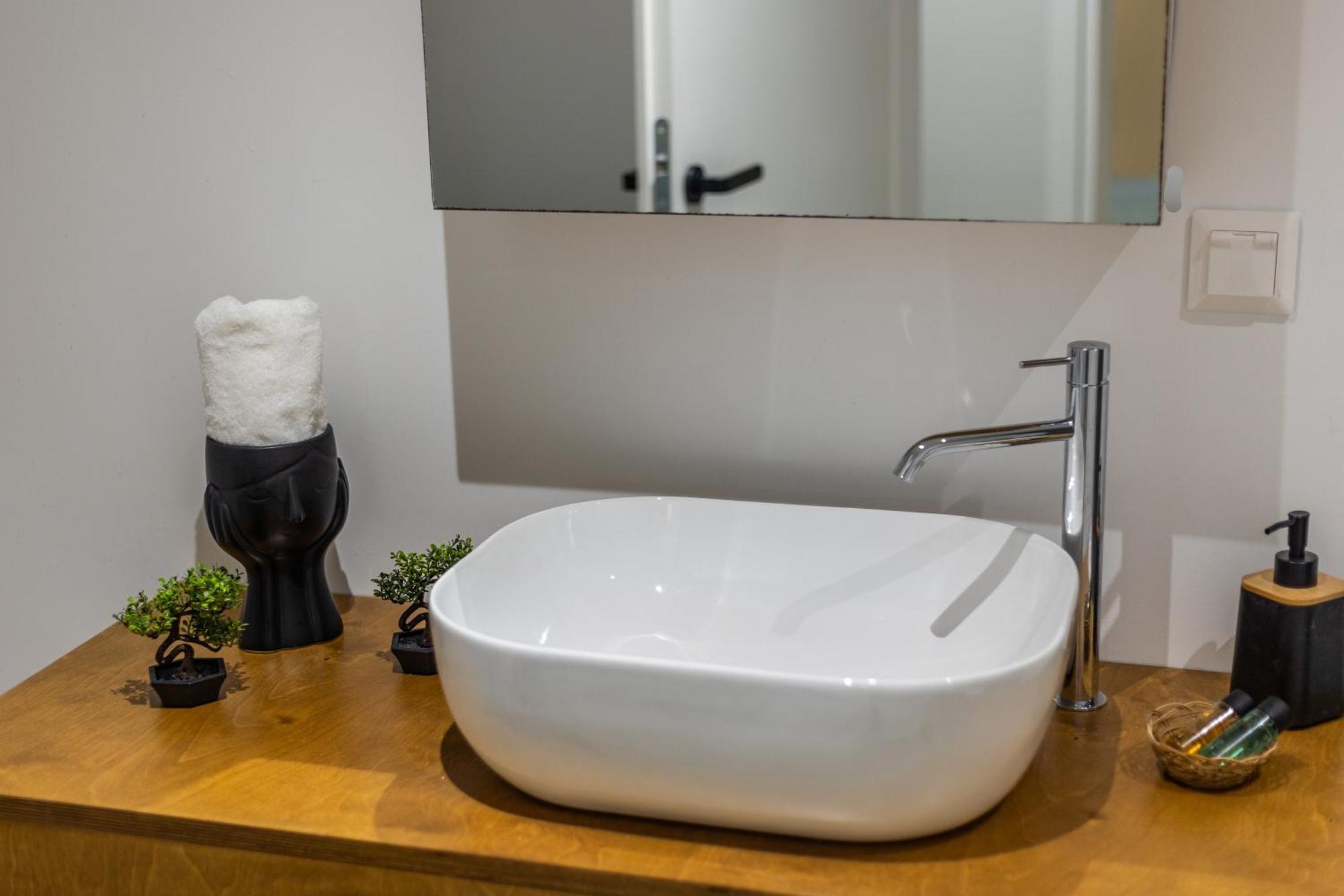 Nisos Apartments, Chania Center エクステリア 写真